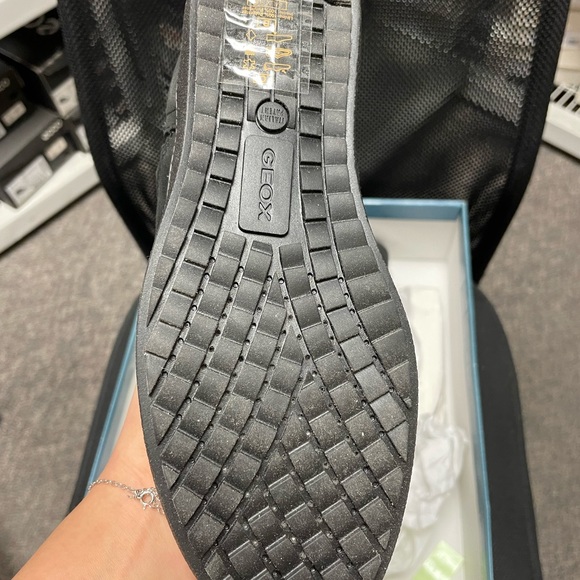 Geox - Picture 4 of 6